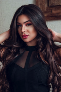 Larissa-Picture7